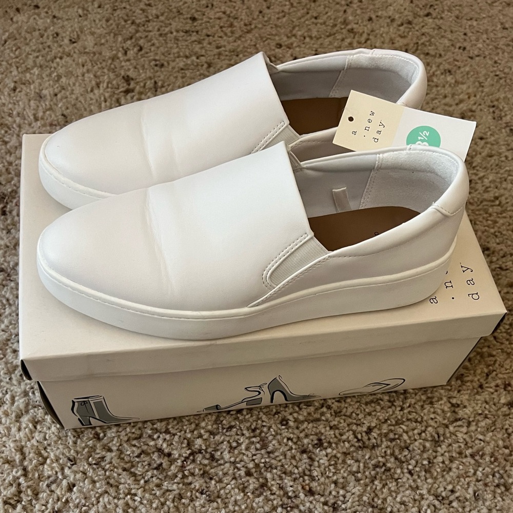 A New Day White Denise Slip On Sneakers Size 8.5 (New With Tags)